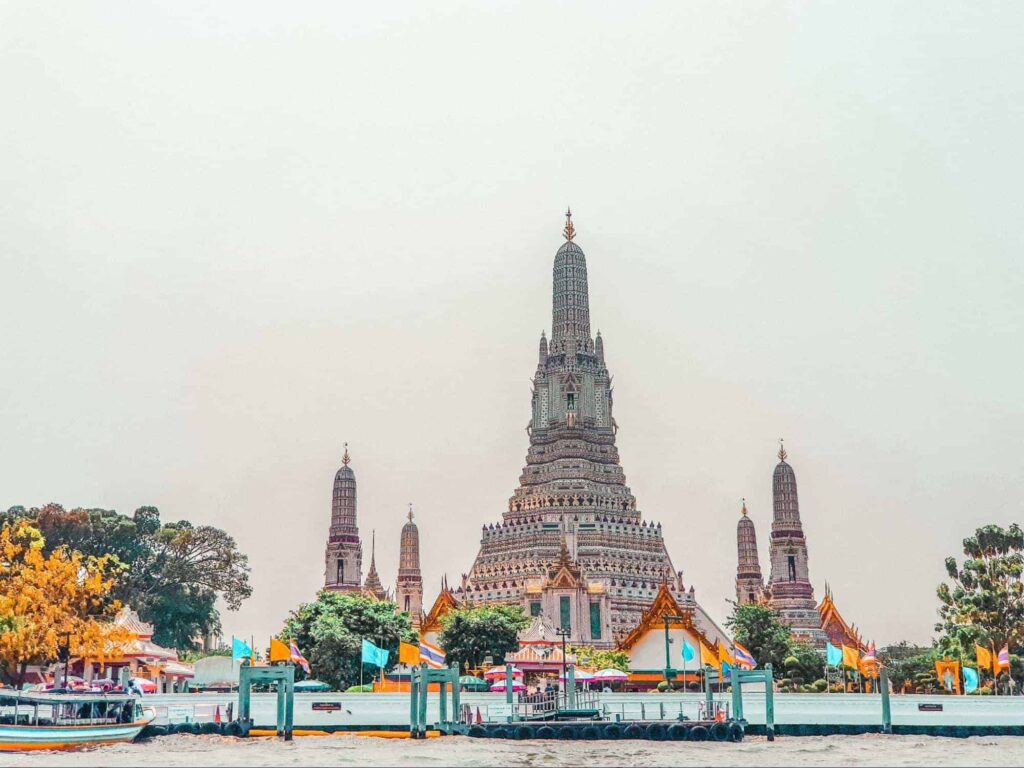 Thailand has over 40,000 temples