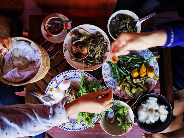 Ways of Eating Thai Food