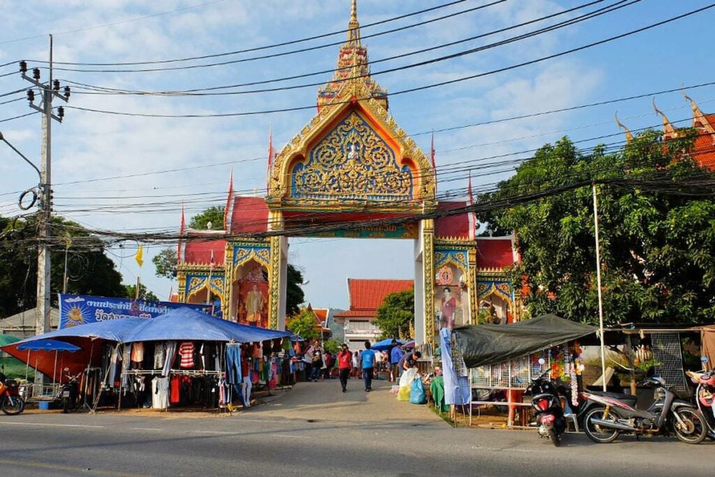 Pay a visit to Karon Temple