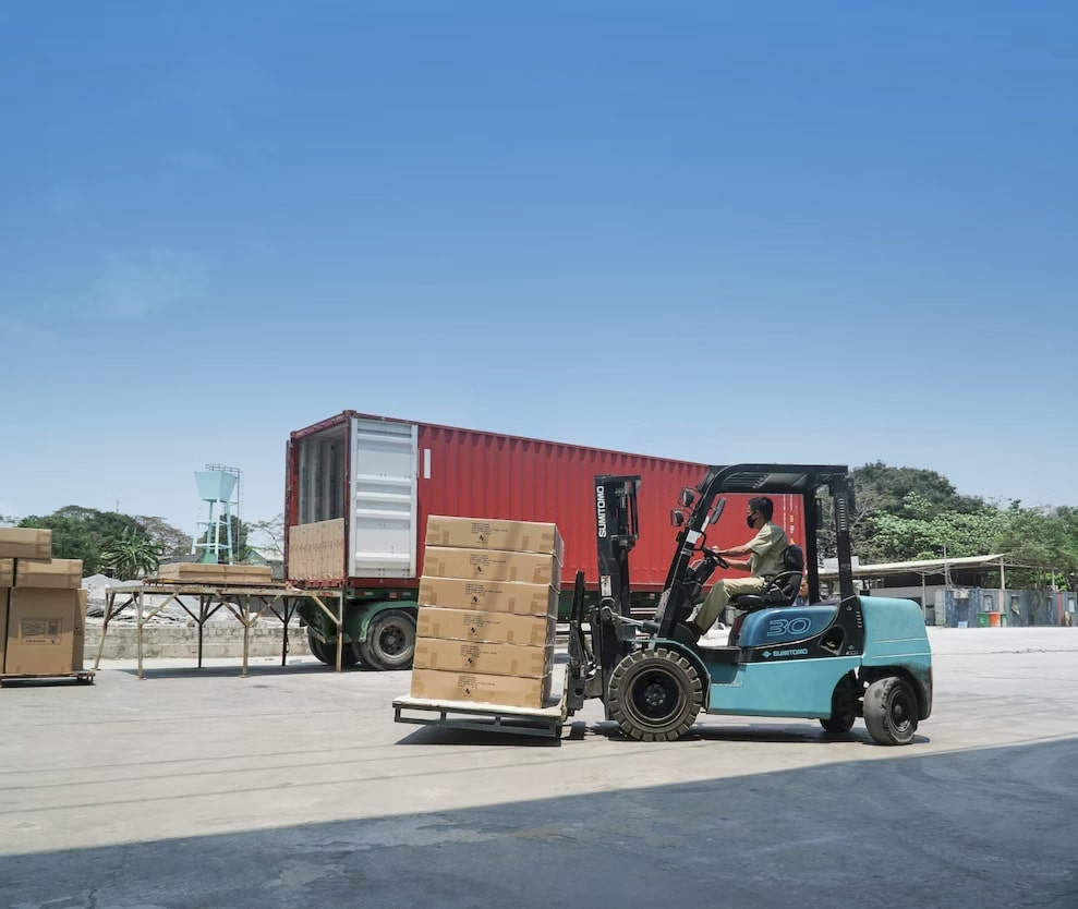 Forwarder proceeds with bringing your cargo to port