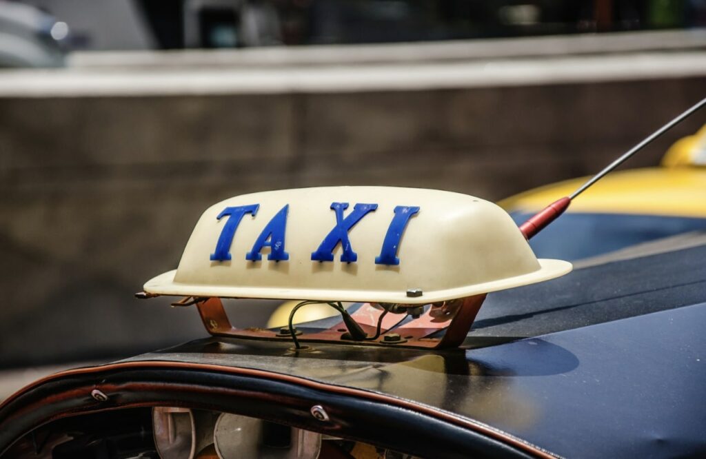 Taxi