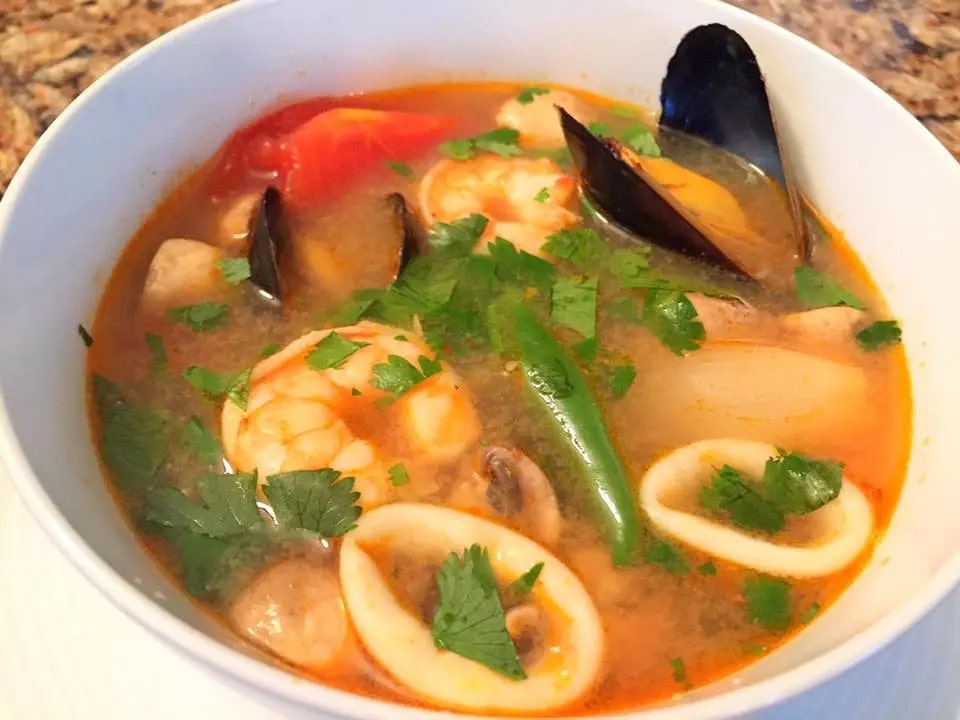 Tom Yum Talay (Spicy Seafood Soup)