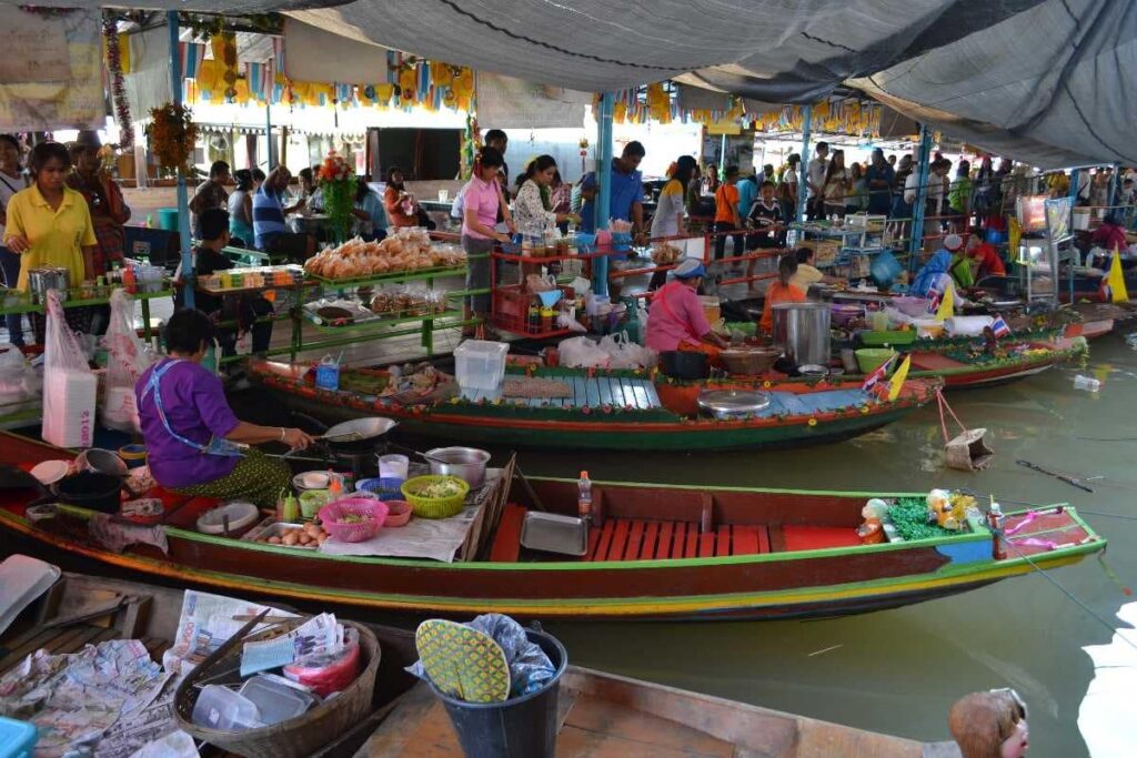 Ayutthaya Floating Market