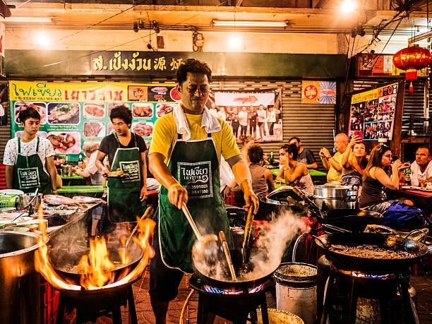 Be cautious of street food hygiene