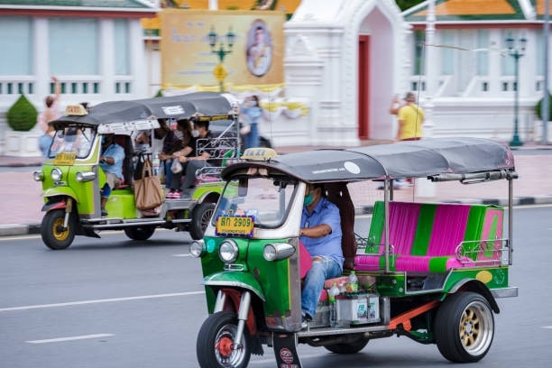 Consider using tuk-tuks for short distances to avoid excessive fares