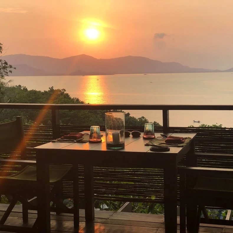 Dining on the Rocks - Six Senses Samui