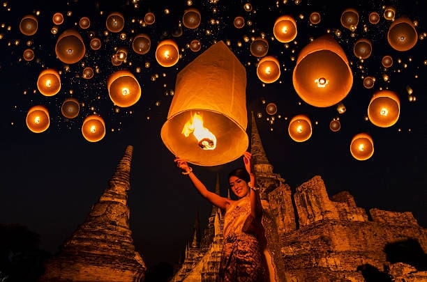 How to Celebrate the Thai Lantern Festival