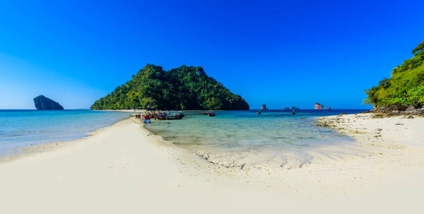 Koh TupKoh Mor Beach