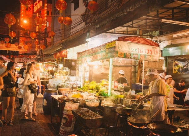 Sample a variety of Thai dishes and street food