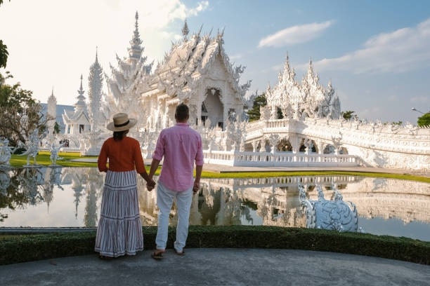 Tourist-Friendliness of Northern vs Southern Thailand